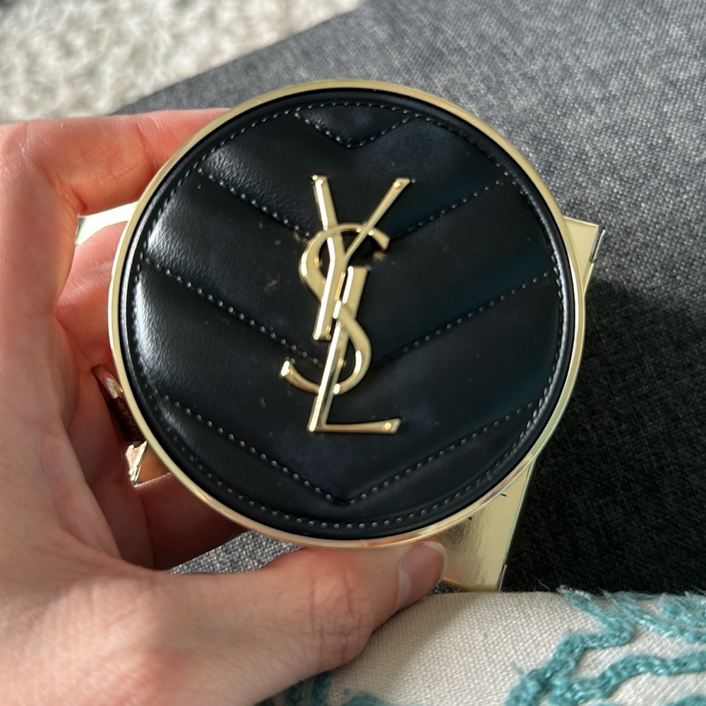 Genuine YSL Fusion Ink Compact Foundation Shade B40 Brand New